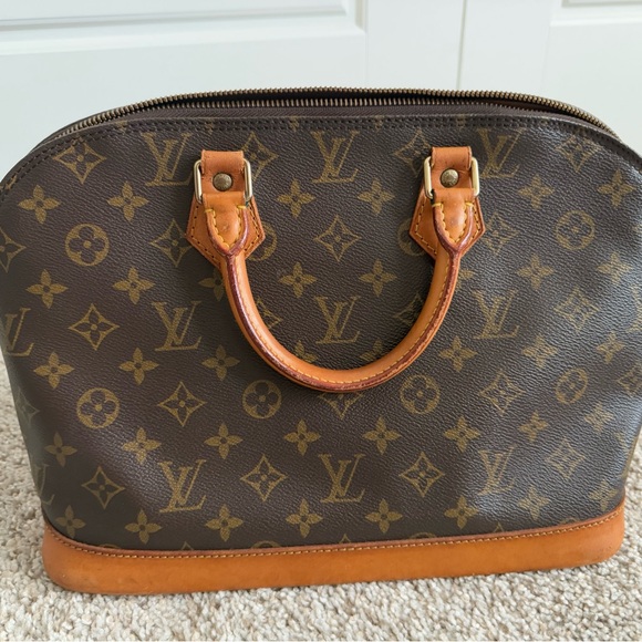 Louis Vuitton Handbags - Louis Vuitton Alma Monogram Handbag (Date Code: VI 1922= France Dec 1992)
